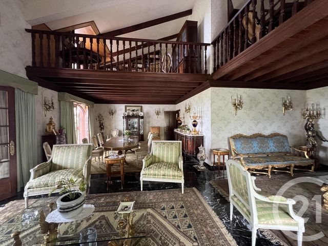 Maison &agrave; vendre - 9 pi&egrave;ces - 414 m2 - St Denis - 974 - REUNION