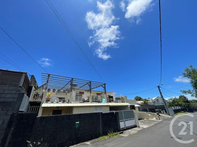 Maison à vendre - 4 pièces - 117 m2 - Ste Marie - 974 - REUNION