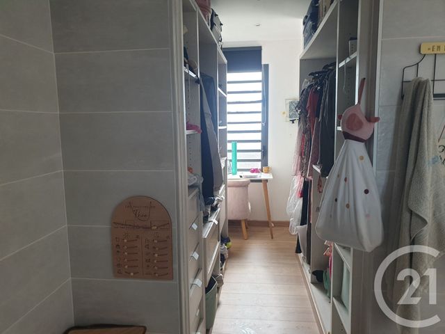 Maison à vendre - 5 pièces - 120,87 m2 - St Paul - 974 - REUNION