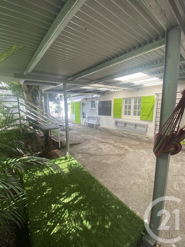Maison à vendre - 12 pièces - 379 m2 - St Pierre - 974 - REUNION