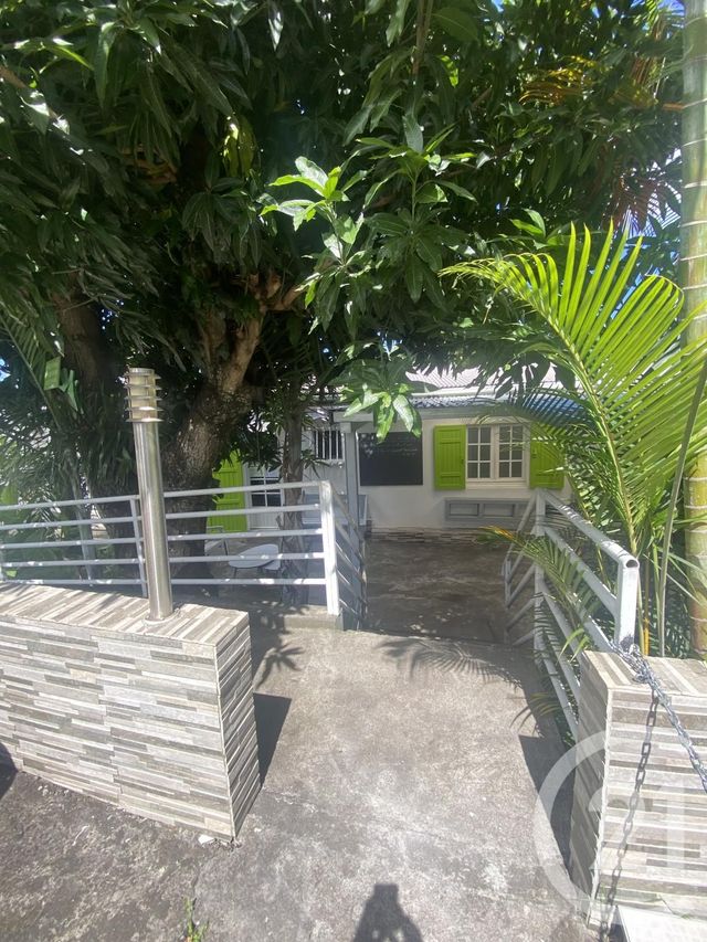Maison à vendre - 12 pièces - 379 m2 - St Pierre - 974 - REUNION