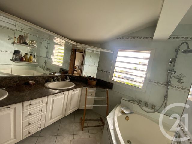 Maison à vendre - 6 pièces - 166,10 m2 - St Denis - 974 - REUNION