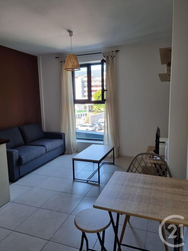 Appartement F2 &agrave; vendre - 2 pi&egrave;ces - 40 m2 - St Denis - 974 - REUNION