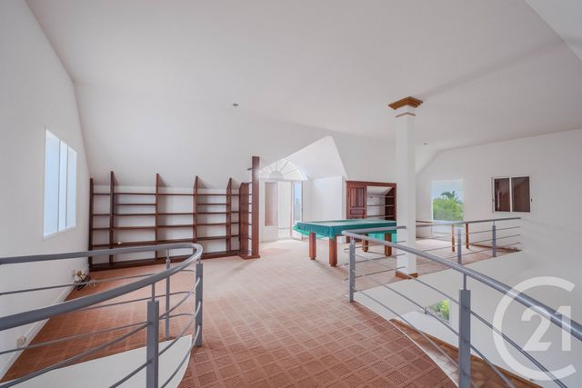 Maison à vendre - 15 pièces - 478,41 m2 - St Denis - 974 - REUNION