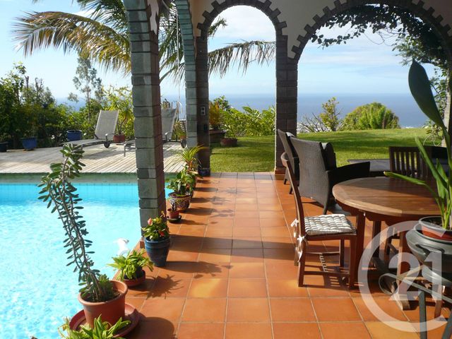 Maison à vendre - 15 pièces - 478,41 m2 - St Denis - 974 - REUNION