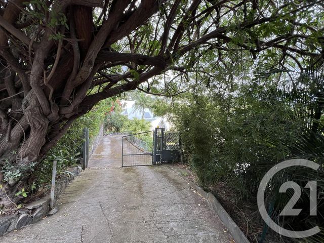 Maison à vendre - 6 pièces - 202 m2 - St Denis - 974 - REUNION