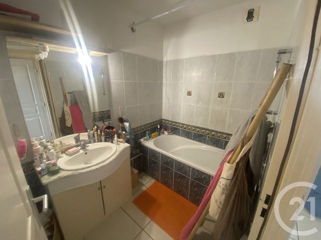 Appartement F3 à vendre - 3 pièces - 53,50 m2 - St Paul - 974 - REUNION