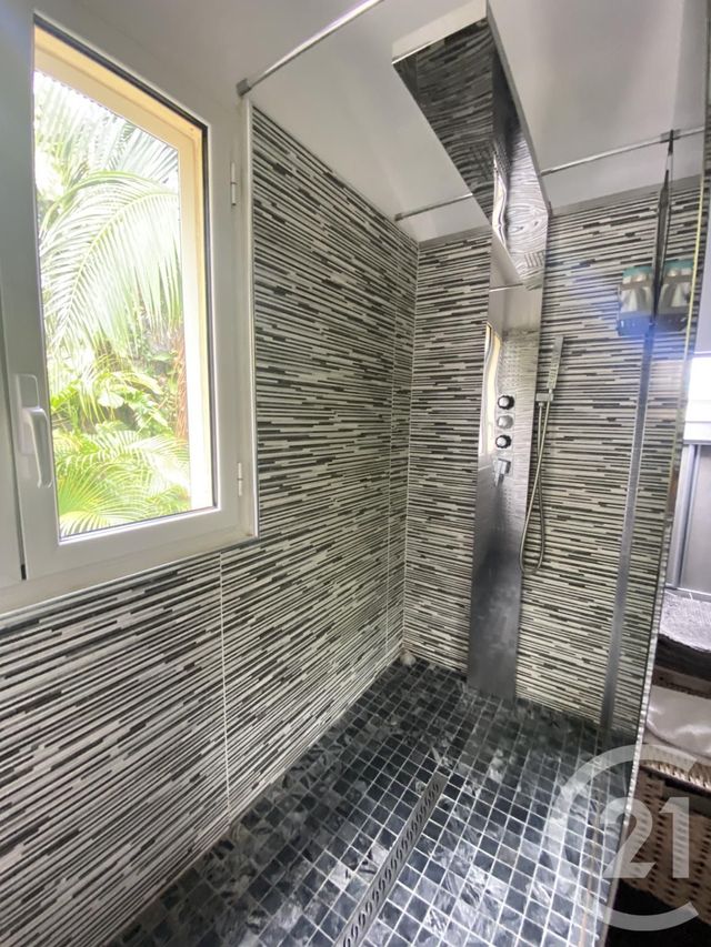 Maison à vendre - 5 pièces - 162 m2 - St Denis - 974 - REUNION