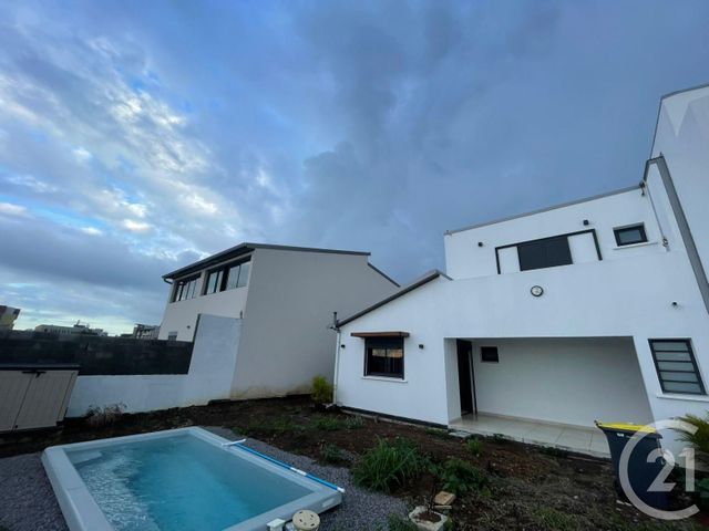 Maison à vendre - 4 pièces - 87,39 m2 - Ste Marie - 974 - REUNION