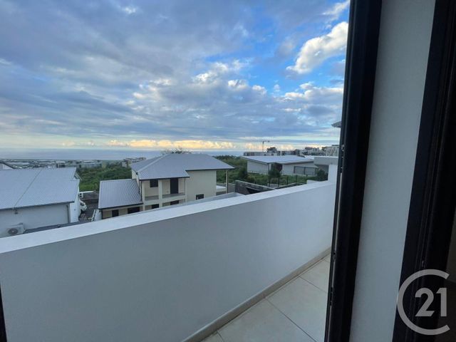 Maison à vendre - 4 pièces - 87,39 m2 - Ste Marie - 974 - REUNION