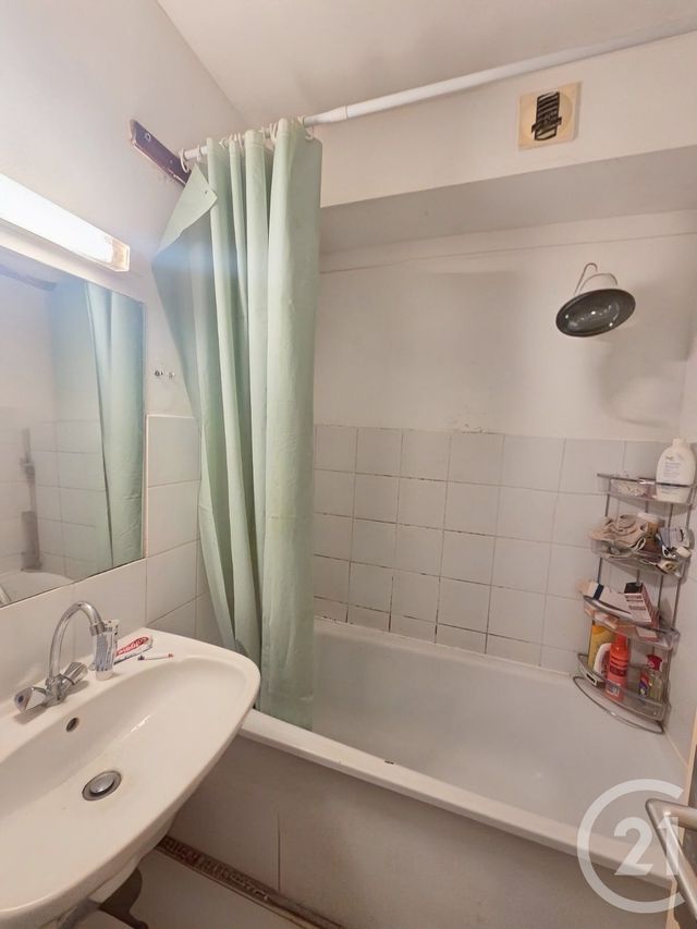 Appartement F1 à vendre - 1 pièce - 32 m2 - St Denis - 974 - REUNION