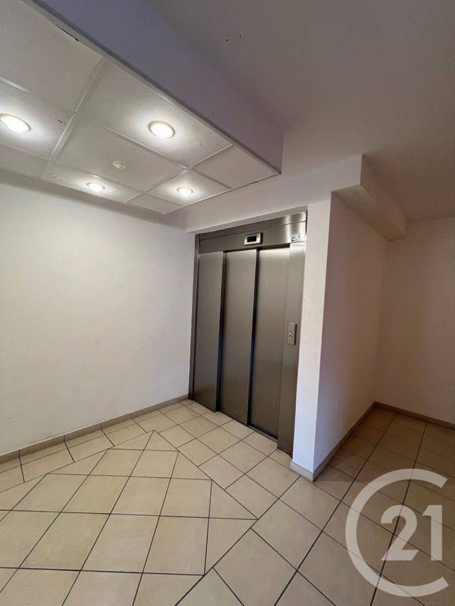 Appartement F2 &agrave; vendre - 2 pi&egrave;ces - 40,63 m2 - St Denis - 974 - REUNION