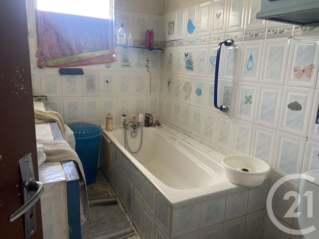 Maison &agrave; vendre - 6 pi&egrave;ces - 121 m2 - St Denis - 974 - REUNION