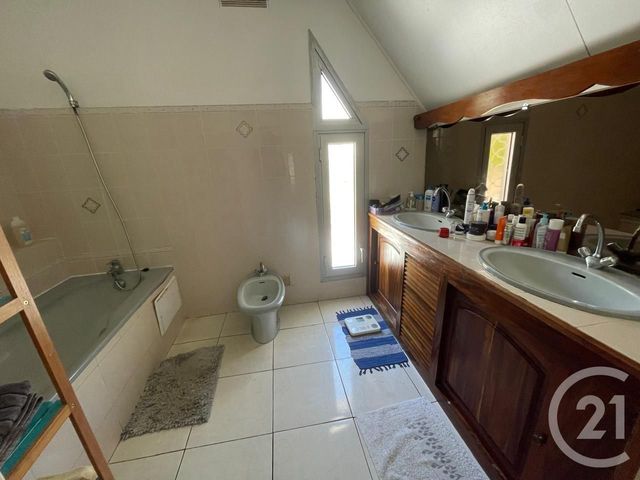 Maison &agrave; vendre - 11 pi&egrave;ces - 184,99 m2 - St Denis - 974 - REUNION