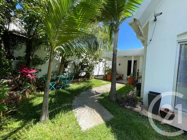 Maison &agrave; vendre - 11 pi&egrave;ces - 184,99 m2 - St Denis - 974 - REUNION