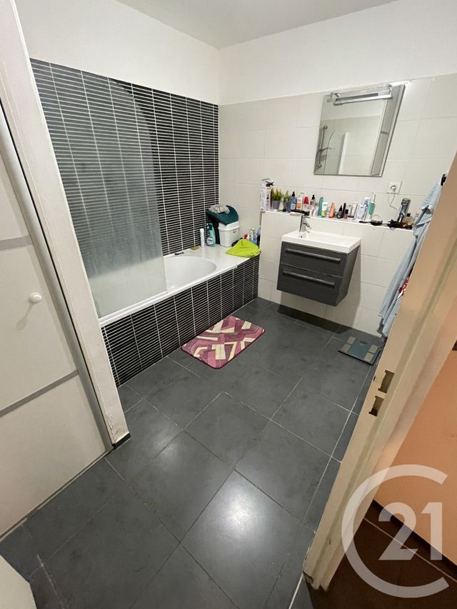 Appartement F2 &agrave; vendre - 2 pi&egrave;ces - 41,35 m2 - St Denis - 974 - REUNION