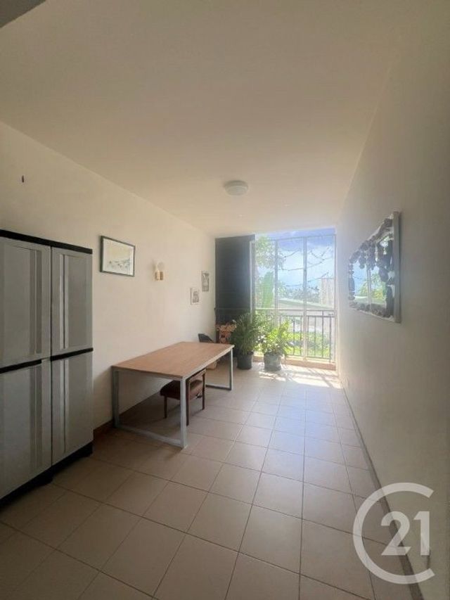 Appartement F3 &agrave; vendre - 3 pi&egrave;ces - 70,60 m2 - La Possession - 974 - REUNION