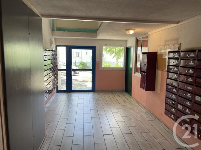 Appartement Duplex &agrave; vendre - 2 pi&egrave;ces - 31,24 m2 - St Denis - 974 - REUNION