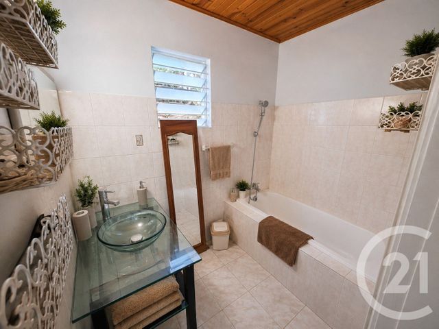 Maison &agrave; vendre - 4 pi&egrave;ces - 77,46 m2 - St Paul - 974 - REUNION