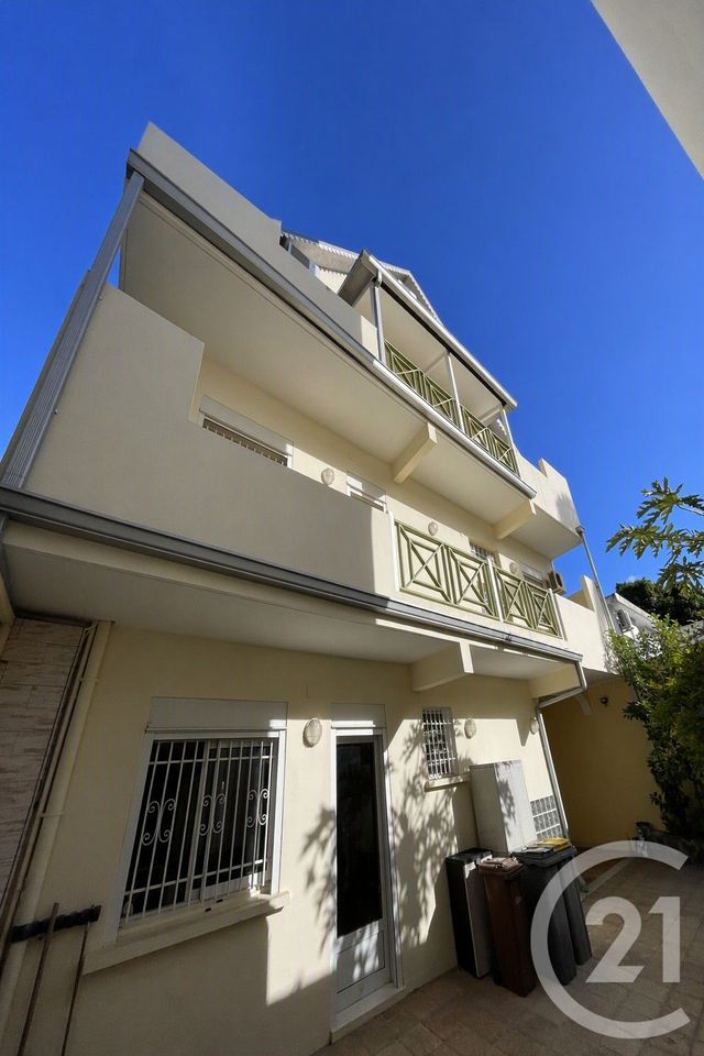 Maison &agrave; vendre - 8 pi&egrave;ces - 352,01 m2 - St Denis - 974 - REUNION