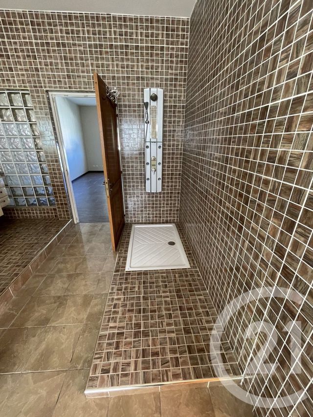 Maison &agrave; vendre - 8 pi&egrave;ces - 352,01 m2 - St Denis - 974 - REUNION