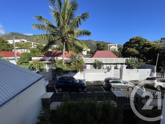 Maison &agrave; vendre - 8 pi&egrave;ces - 352,01 m2 - St Denis - 974 - REUNION