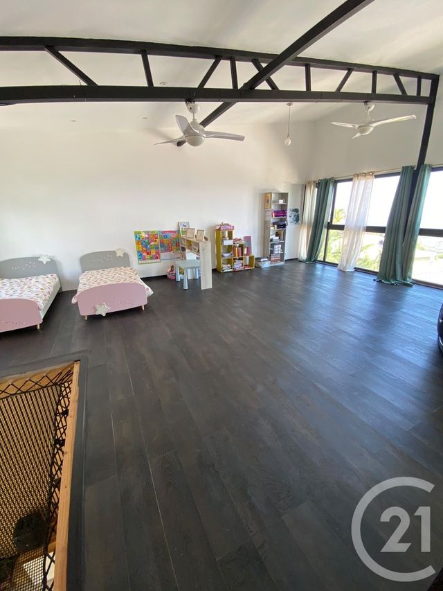 Maison &agrave; vendre - 7 pi&egrave;ces - 192 m2 - La Possession - 974 - REUNION