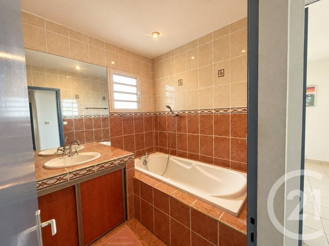 Maison &agrave; vendre - 7 pi&egrave;ces - 165,50 m2 - St Denis - 974 - REUNION