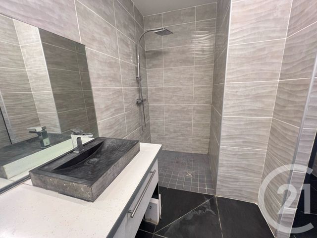 Appartement F4 &agrave; vendre - 4 pi&egrave;ces - 136,59 m2 - St Denis - 974 - REUNION