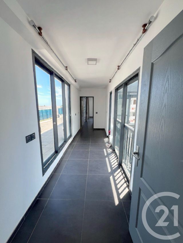 Appartement F4 &agrave; vendre - 4 pi&egrave;ces - 136,59 m2 - St Denis - 974 - REUNION