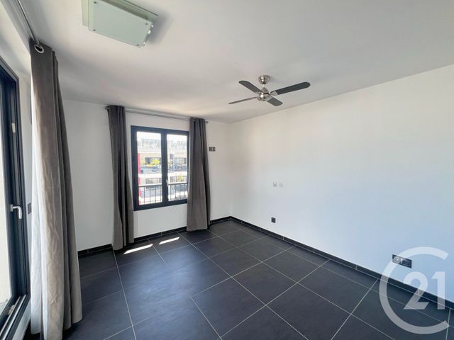 Appartement F4 &agrave; vendre - 4 pi&egrave;ces - 136,59 m2 - St Denis - 974 - REUNION