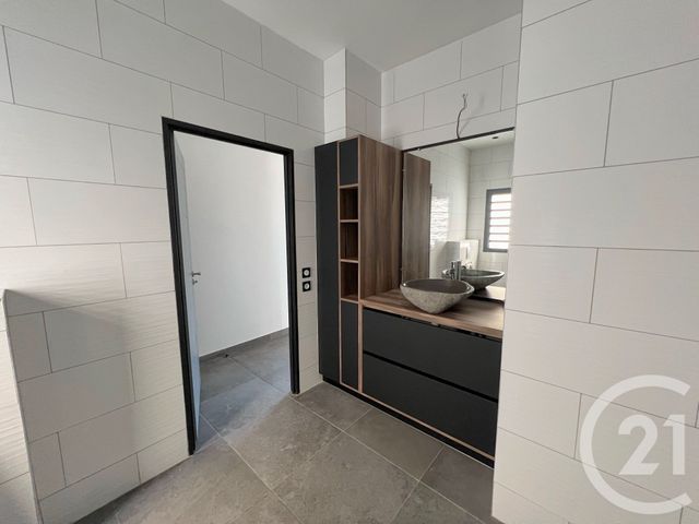 Appartement F4 &agrave; vendre - 4 pi&egrave;ces - 116,48 m2 - St Paul - 974 - REUNION