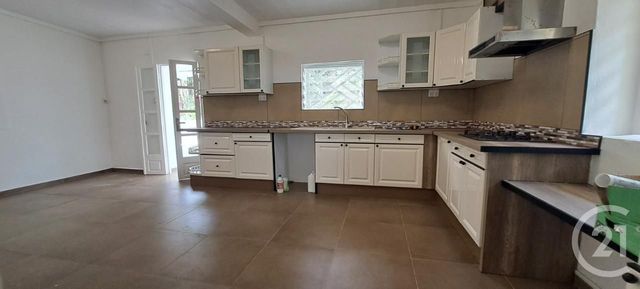 Appartement F3 bis &agrave; louer - 4 pi&egrave;ces - 117,10 m2 - Ste Suzanne - 974 - REUNION