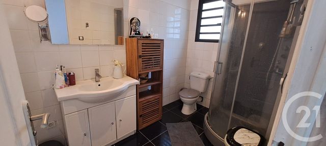 Maison à louer - 7 pièces - 174,23 m2 - St Denis - 974 - REUNION