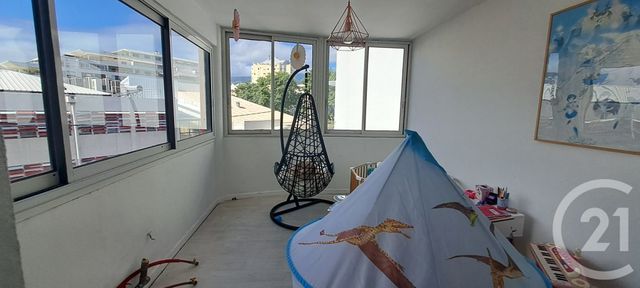 Maison à louer - 7 pièces - 174,23 m2 - St Denis - 974 - REUNION