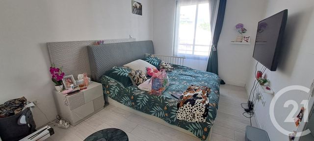 Maison à louer - 7 pièces - 174,23 m2 - St Denis - 974 - REUNION