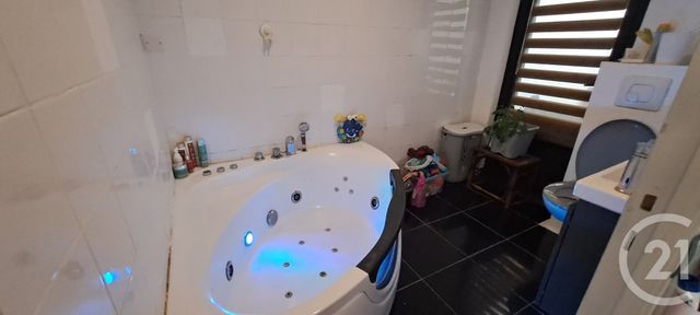 Maison à louer - 7 pièces - 174,23 m2 - St Denis - 974 - REUNION