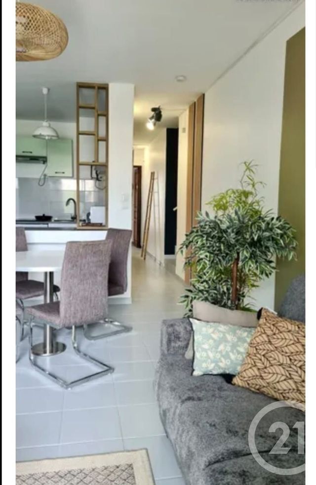 Appartement F2 à louer ST DENIS