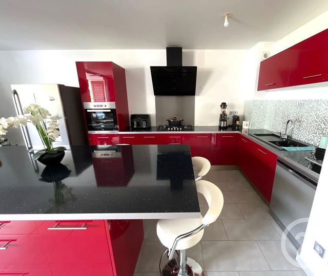 Appartement F3 à louer LA POSSESSION