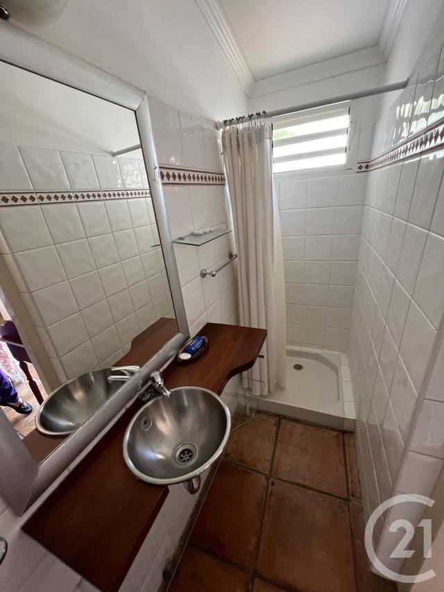 Maison à louer - 4 pièces - 96 m2 - St Paul - 974 - REUNION