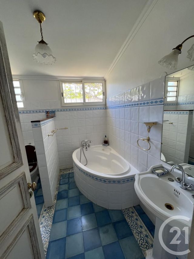 Maison à louer - 4 pièces - 96 m2 - St Paul - 974 - REUNION