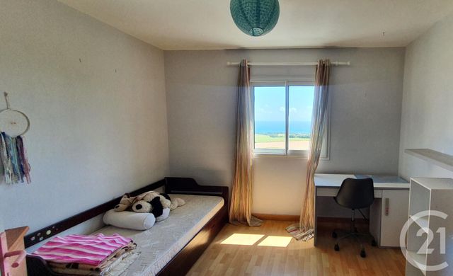 Maison à louer - 5 pièces - 135,85 m2 - Ste Suzanne - 974 - REUNION