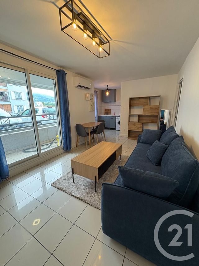 Appartement F2 &agrave; louer - 2 pi&egrave;ces - 40,10 m2 - Ste Marie - 974 - REUNION