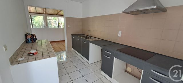 Maison à louer - 5 pièces - 97,41 m2 - Ste Marie - 974 - REUNION