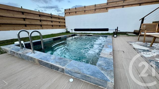 Maison à louer - 4 pièces - 80,65 m2 - Ste Marie - 974 - REUNION