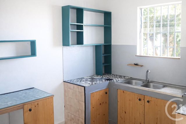 Maison &agrave; louer - 4 pi&egrave;ces - 88,86 m2 - St Paul - 974 - REUNION