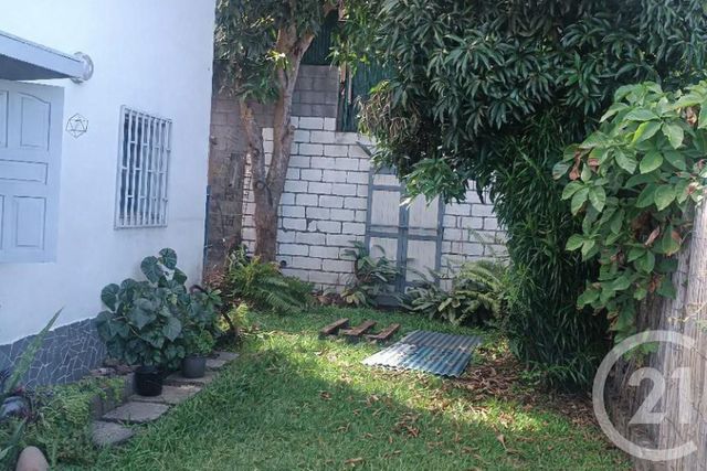 Maison &agrave; louer - 4 pi&egrave;ces - 88,86 m2 - St Paul - 974 - REUNION