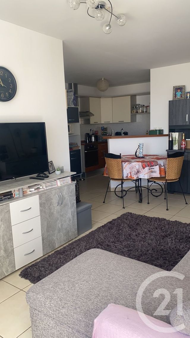 Appartement F3 à louer ST DENIS