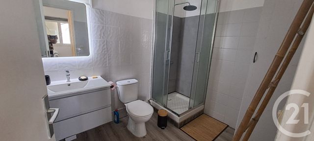 Appartement Studio &agrave; louer - 1 pi&egrave;ce - 29,77 m2 - St Denis - 974 - REUNION