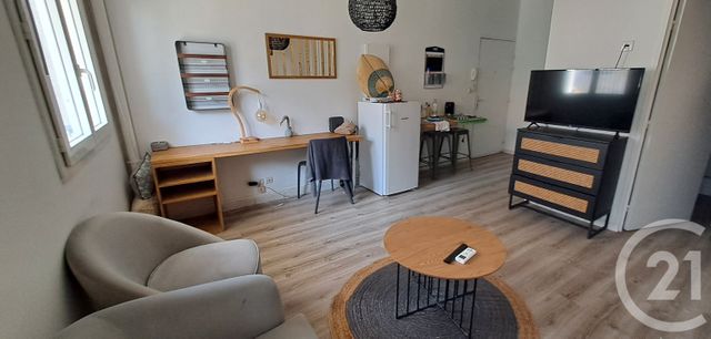 Appartement Studio à louer ST DENIS